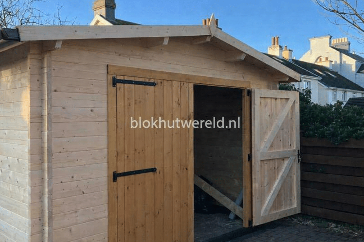 Garagedeur 2093×2380 hout